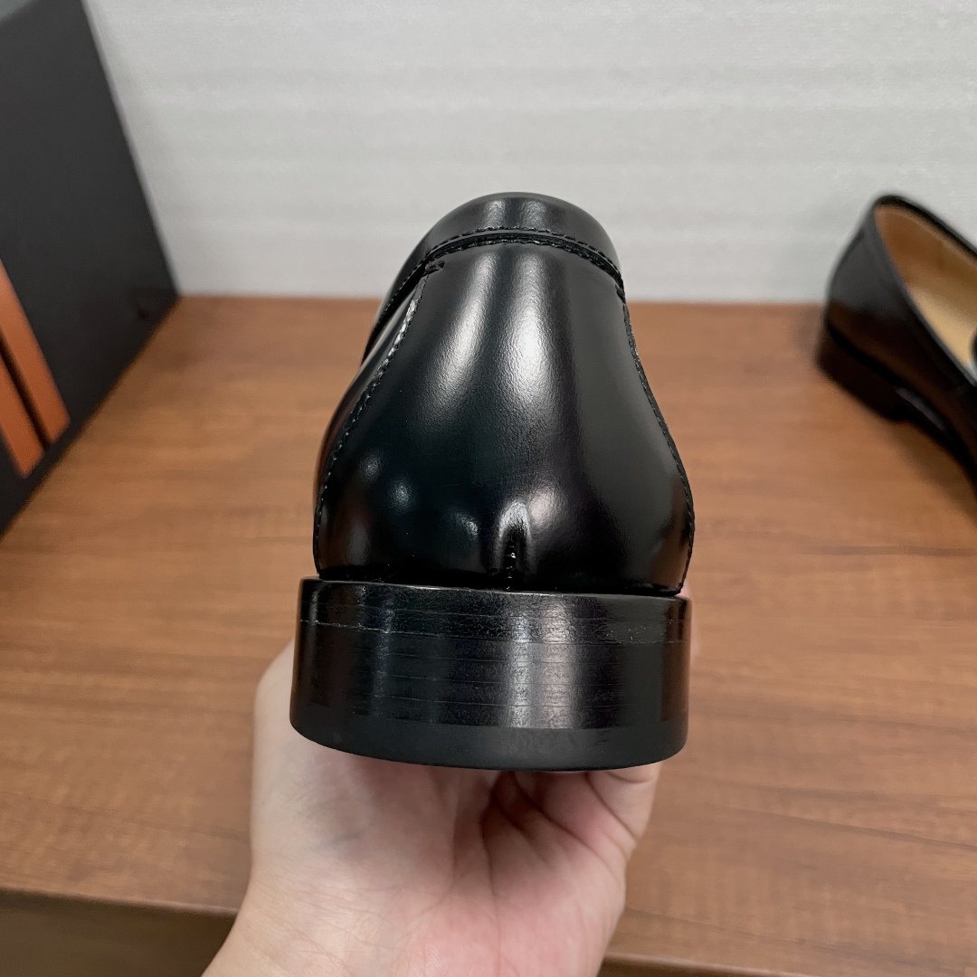 Zegna Black Apron-Toe Loafers — back