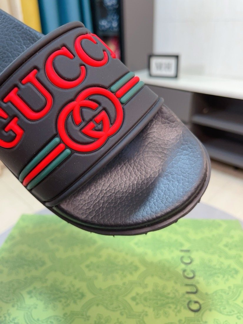 Gucci Black Red Green Striped Slide Sandals — detail