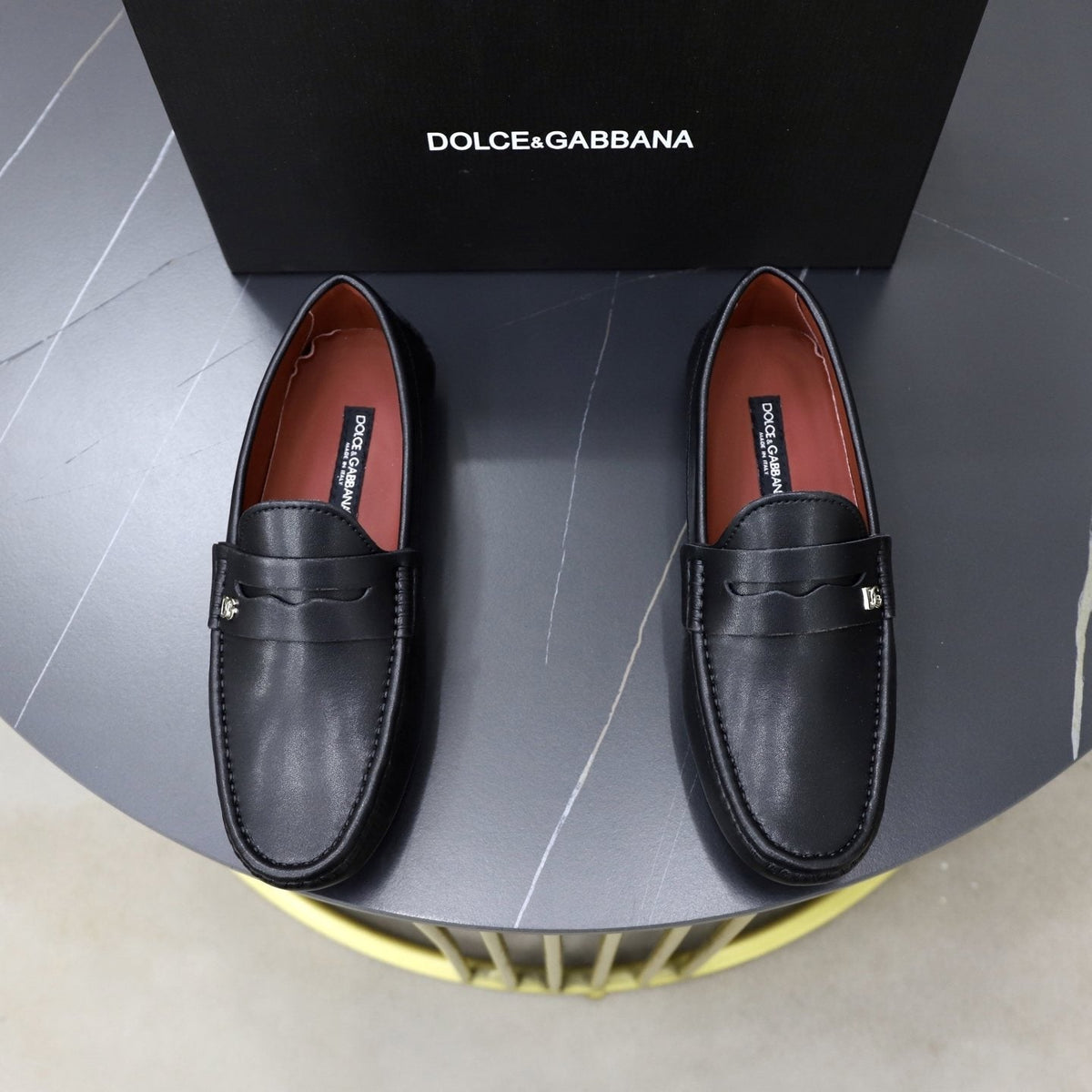 Dolce & Gabbana Black Logo-Detail Loafers — front