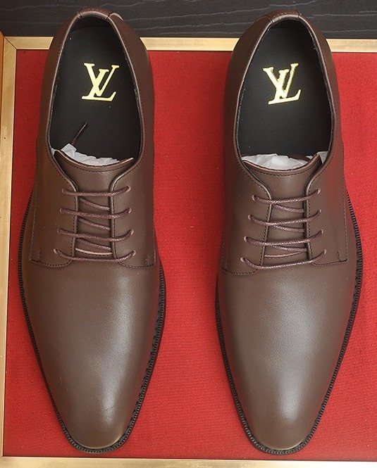 Louis Vuitton Brown Lace-Up Dress Shoes — hero
