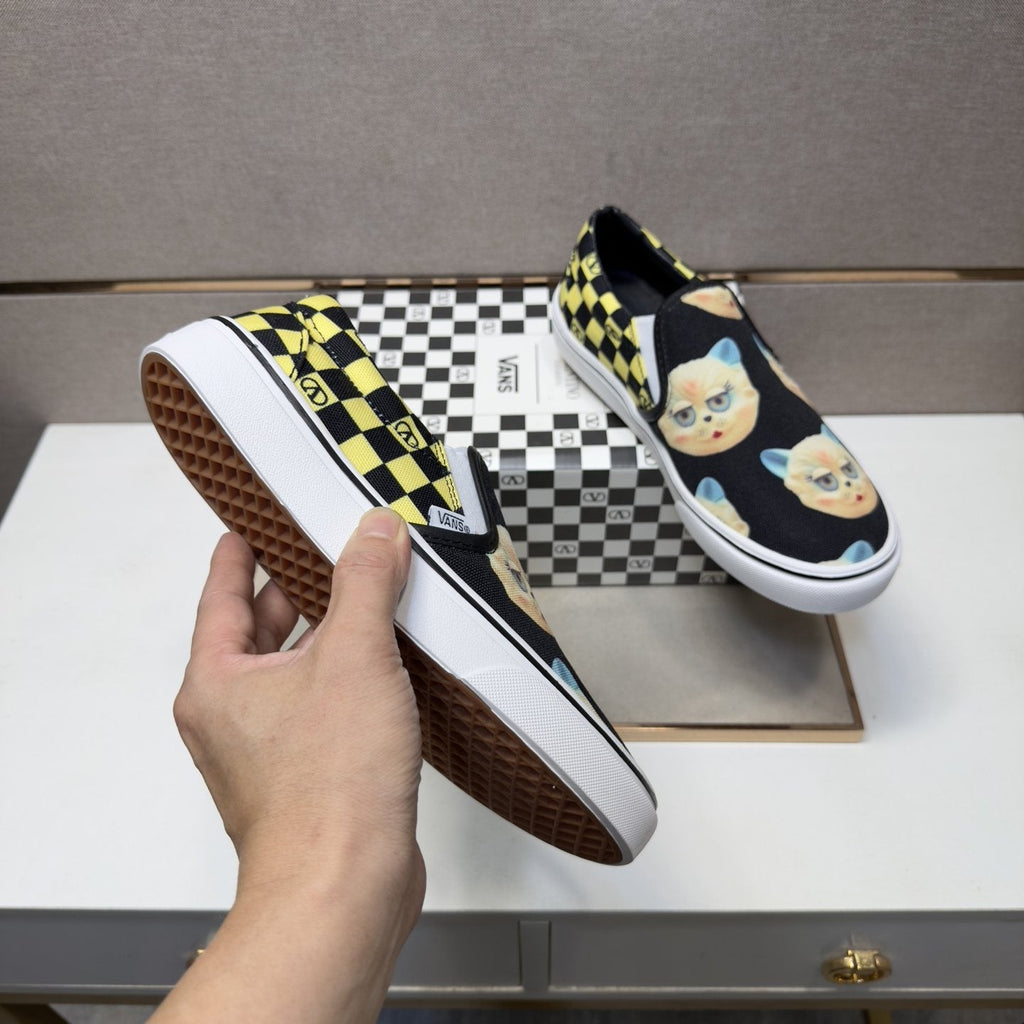 Vans Teddy Bear Print Slip-On Shoes — side