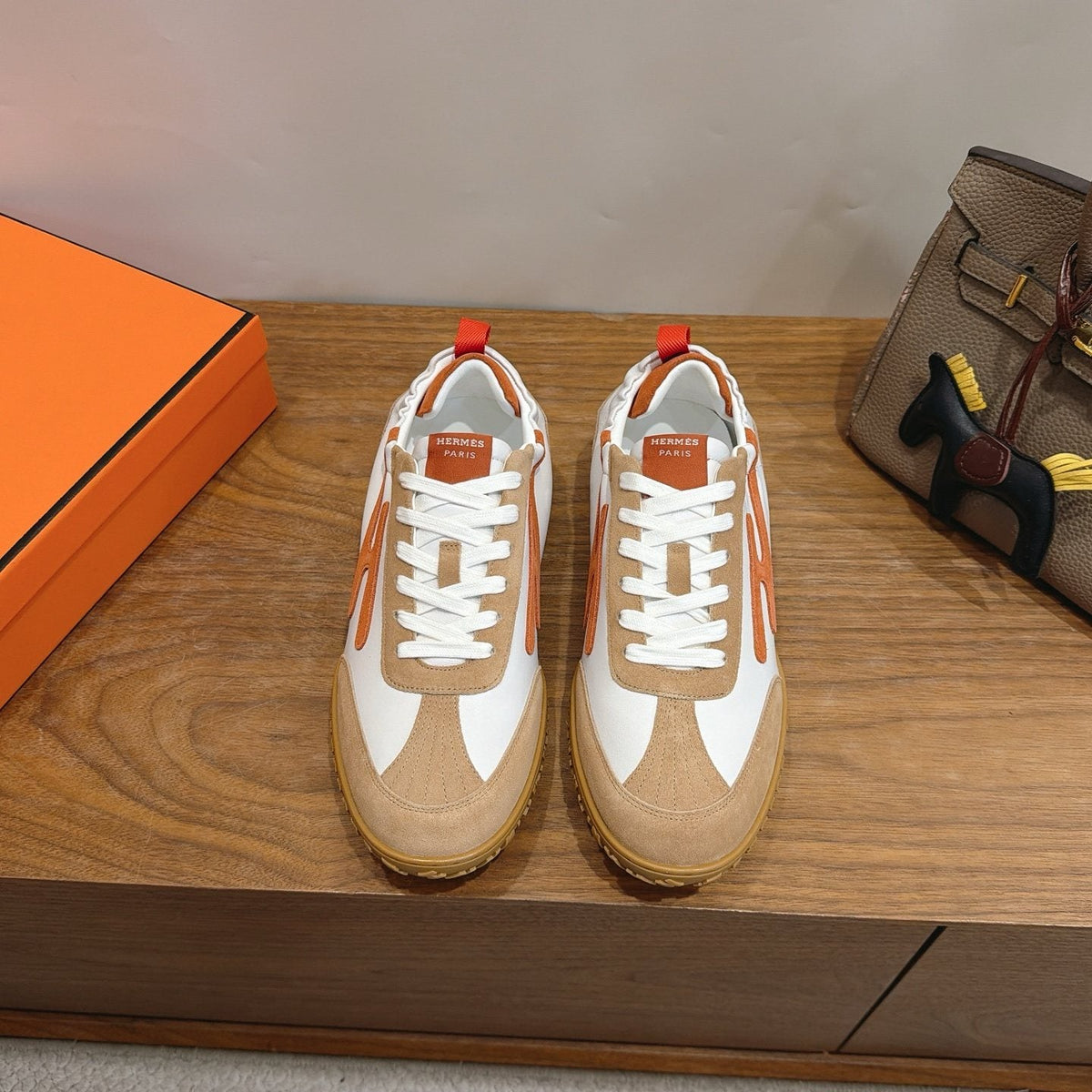 Hermès Contrast-Panel Low-Top Sneakers — front
