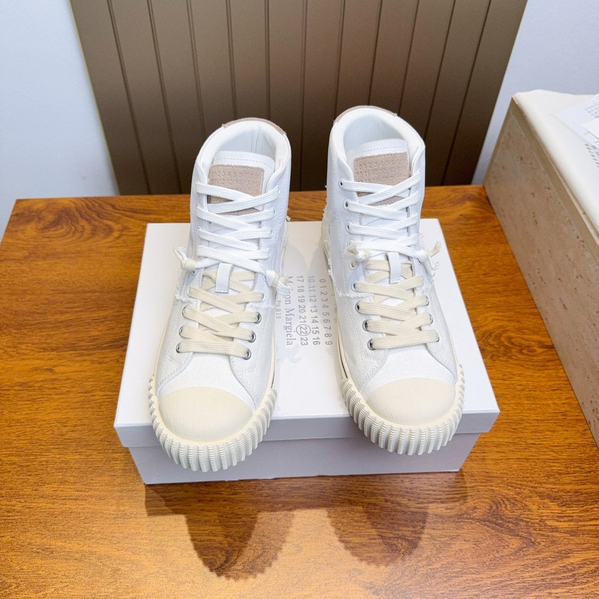 Maison Margiela High-Top Sneakers — front