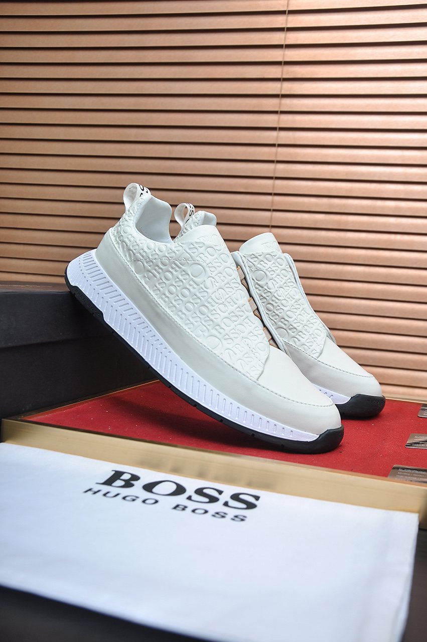 Hugo Boss Textured Low-Top Sneakers — front