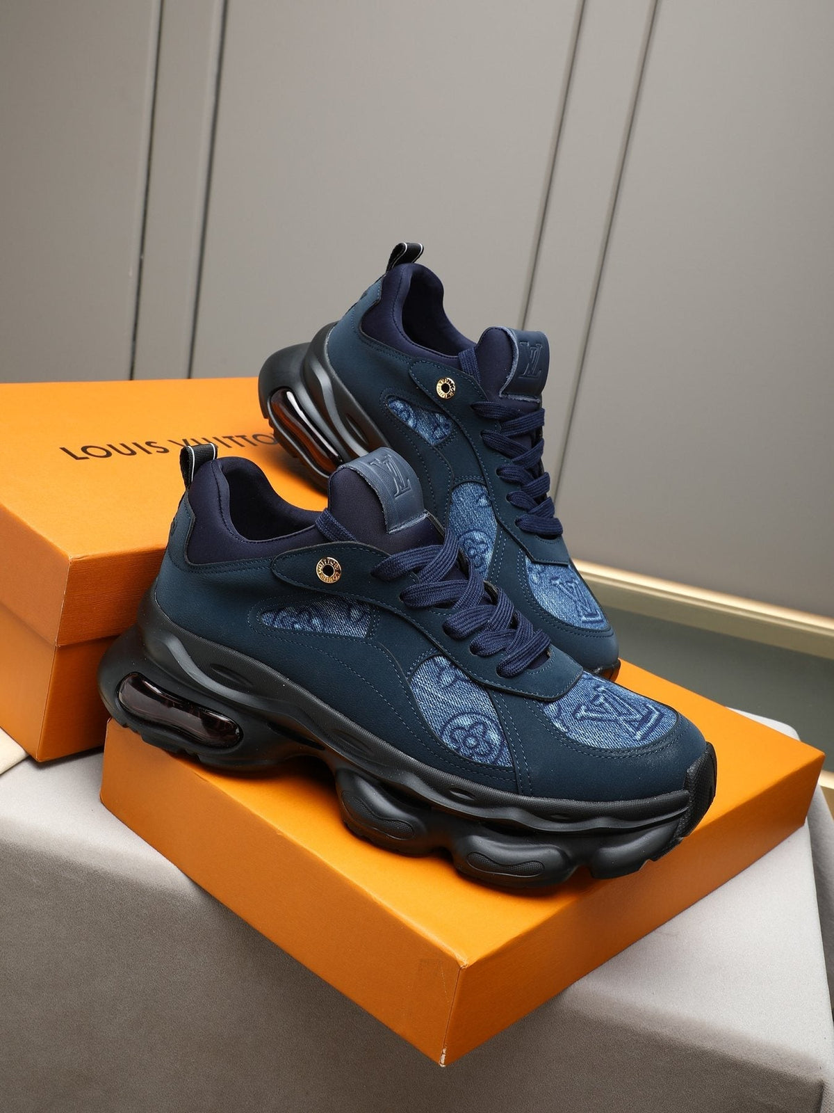 Louis Vuitton Patterned Panel Chunky Sneakers — front