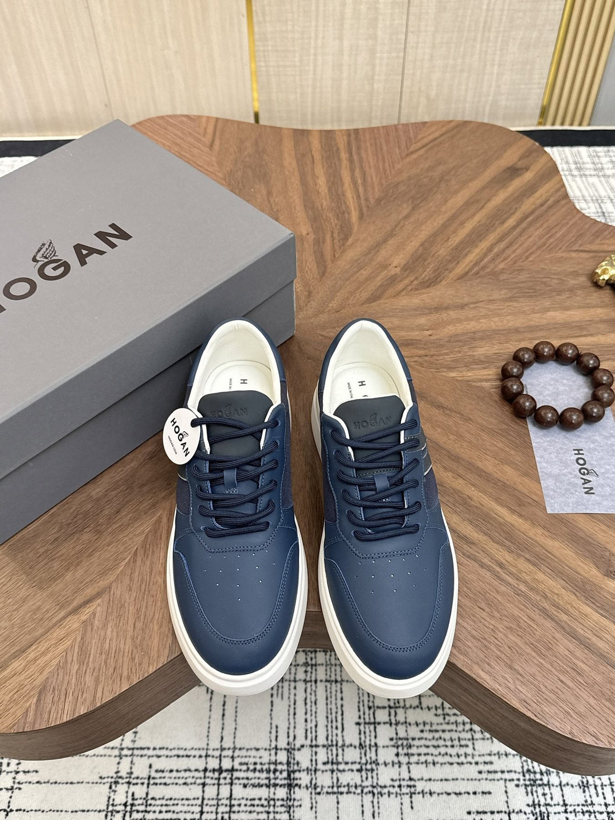 Hogan H580 Color-Block Low-Top Sneakers — front