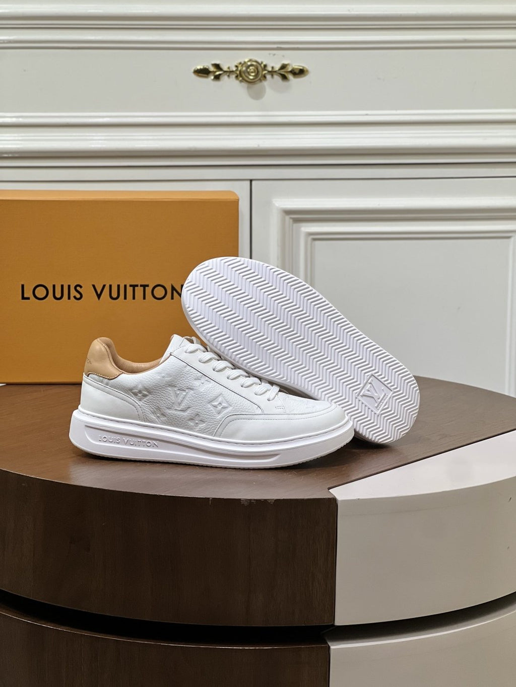 Louis Vuitton Beverly Hills Low-Top Sneakers — detail