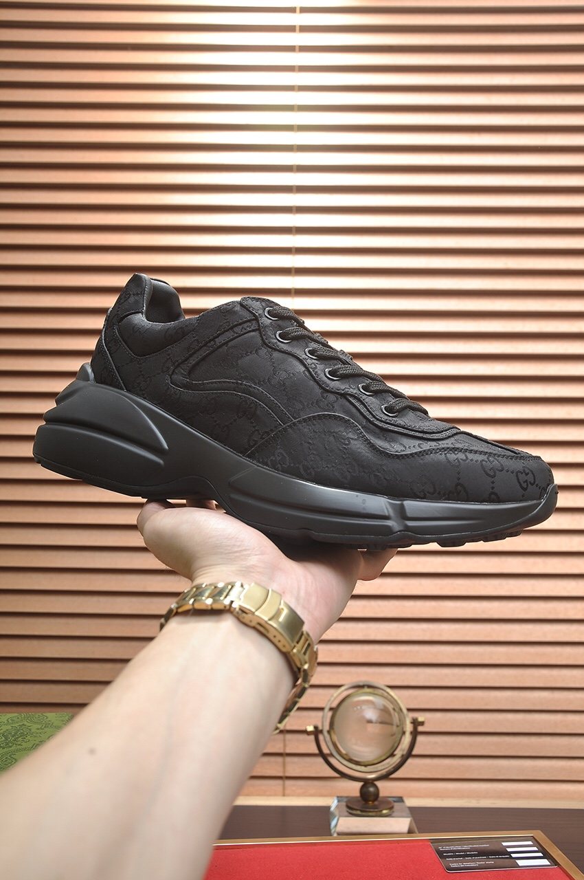 Gucci Tonal Pattern Chunky Low-Top Sneakers — front