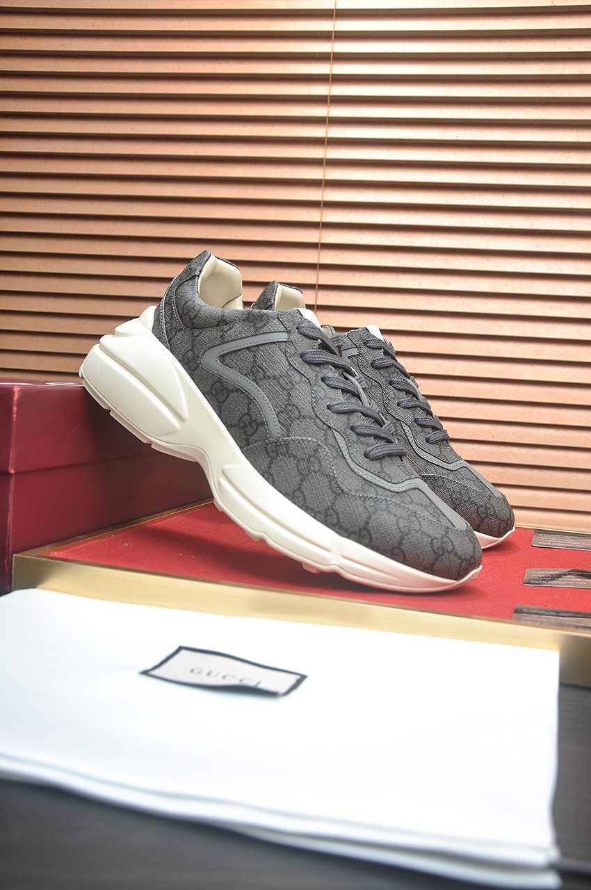 Gucci Tonal Pattern Chunky Low-Top Sneakers — front