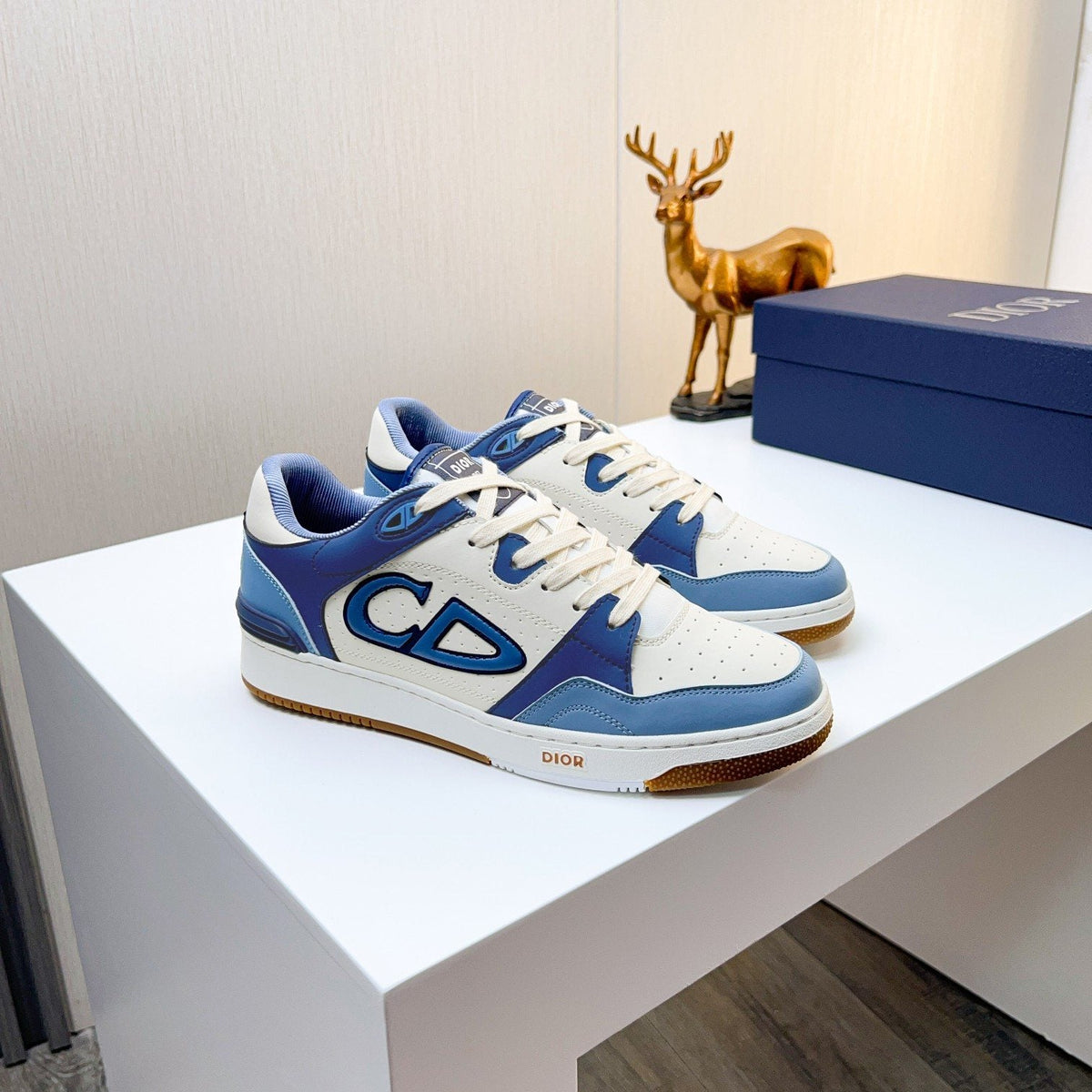Dior B57 Low-Top Sneakers — front