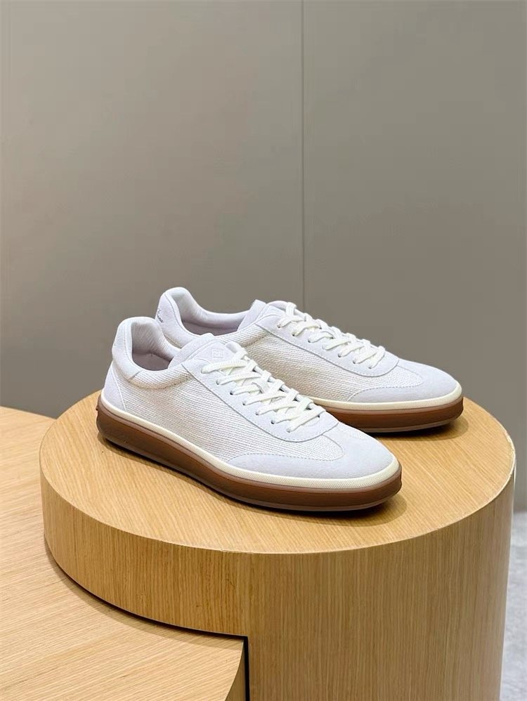 Men’s Low-Top Lace-Up Sneakers — hero